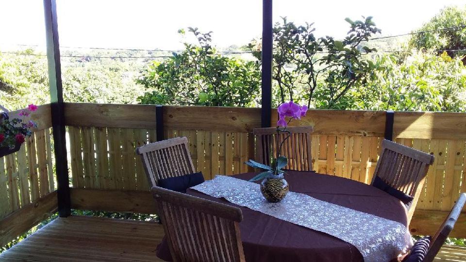 Apartmán Le Begonia Ravine Seche Exteriér fotografie